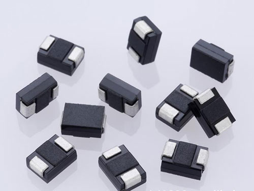 稳压管在电路中的应用